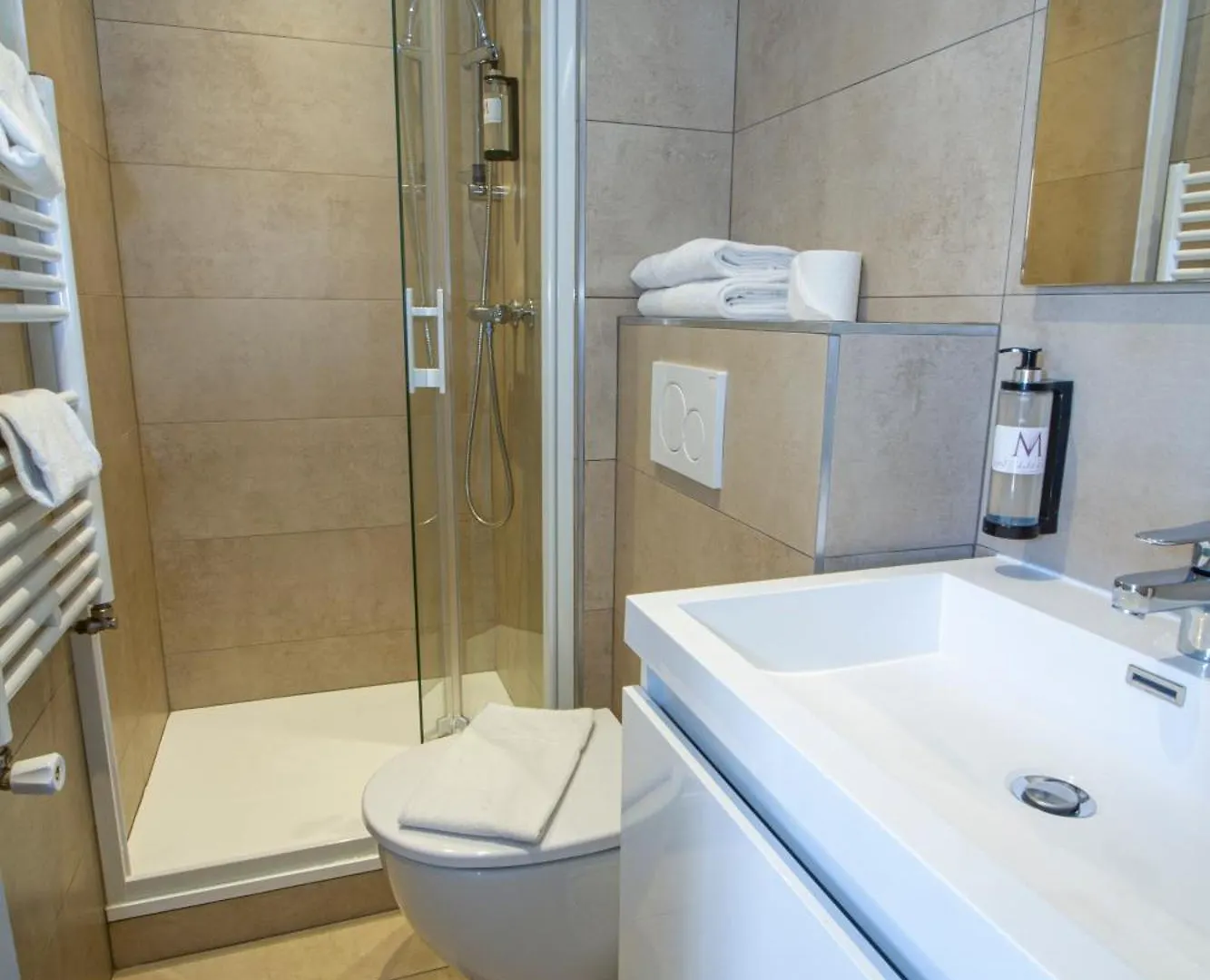 Hotel Chalet De L'Isere Cannes 3*,  France
