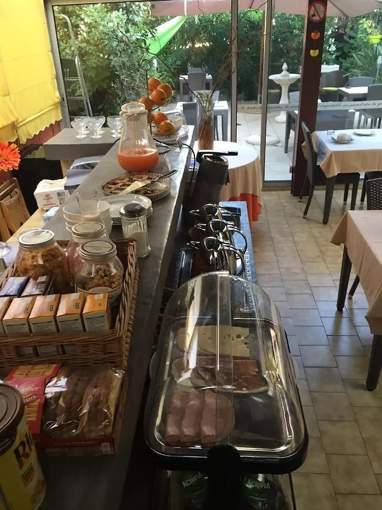 Hotel Chalet De L'Isere Cannes