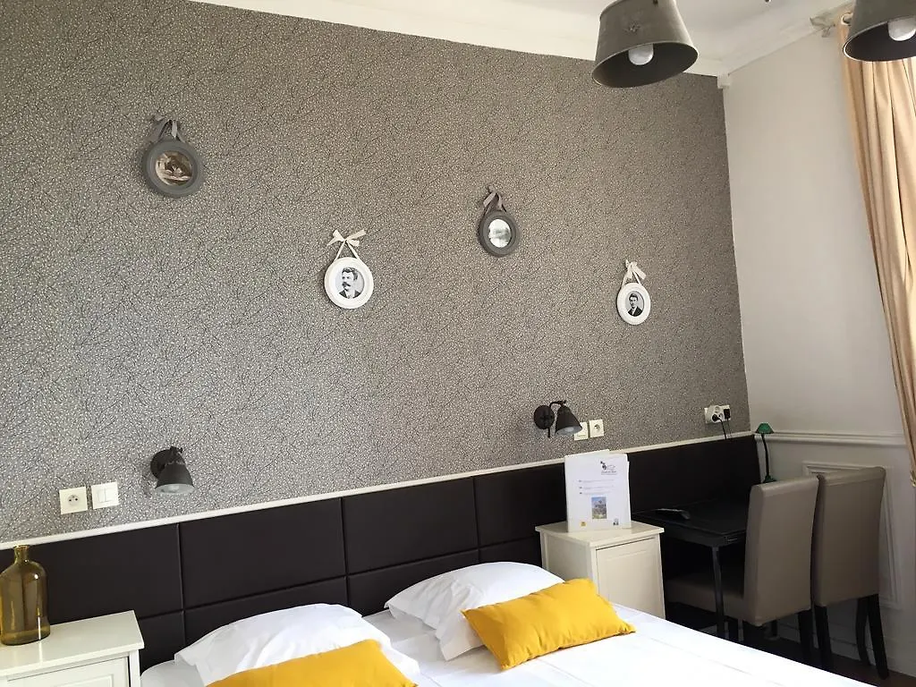 Hotel Chalet De L'Isere Cannes France