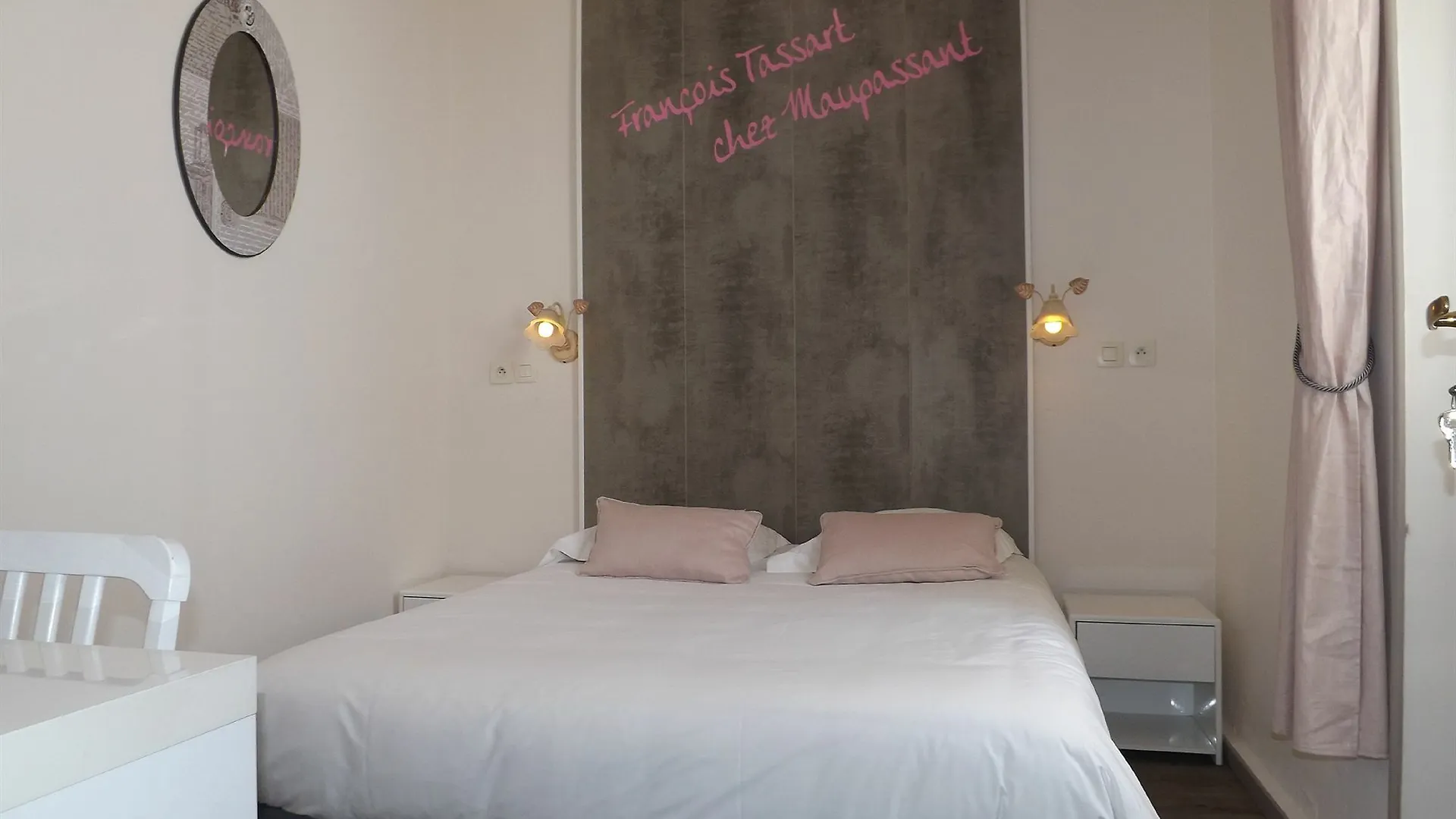 Hotel Chalet De L'Isere Cannes France