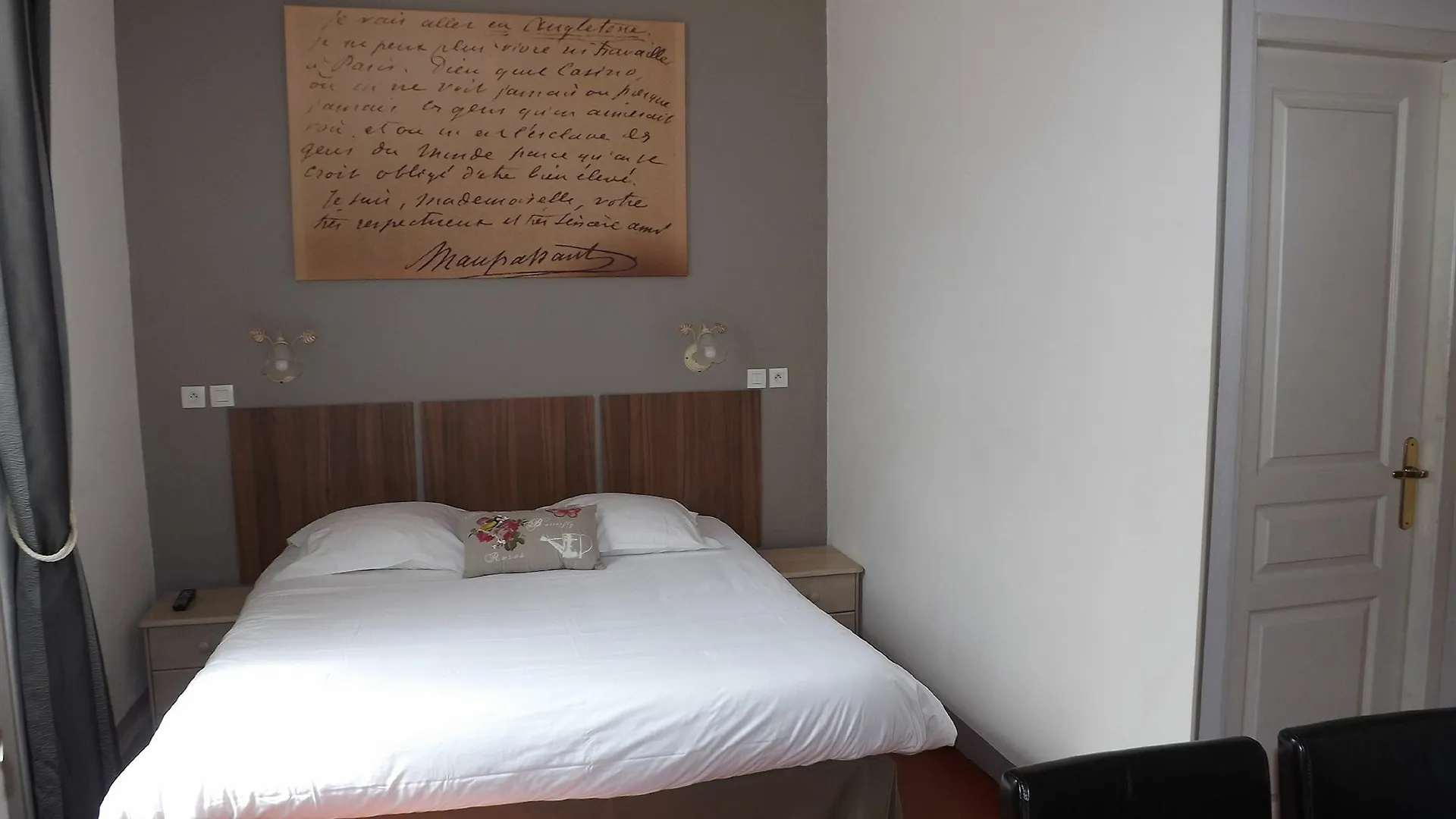 Hotel Chalet De L'Isere Cannes 3*,